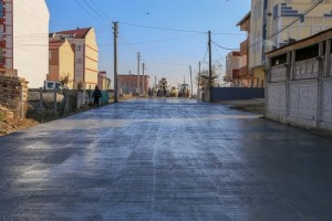 Beton Yol Yapım Çalışmaları Devam Ediyor